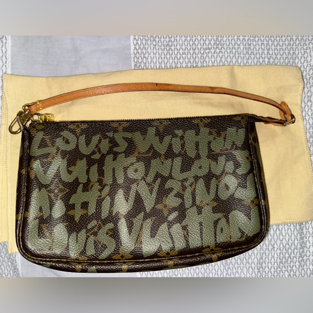 Louis Vuitton Stephen Sprouse Graffiti pouchette